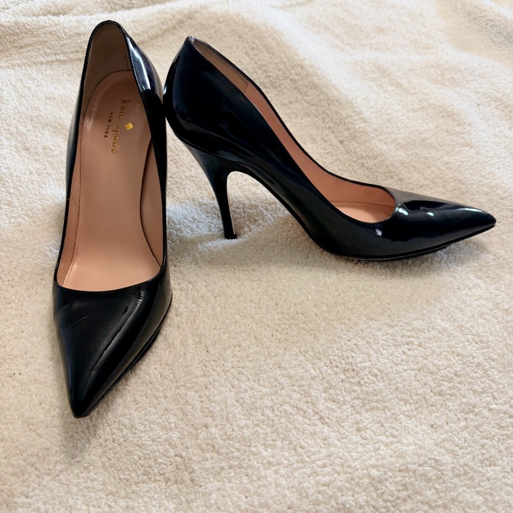 Kate Spade New York "Licorice" patent leather pumps